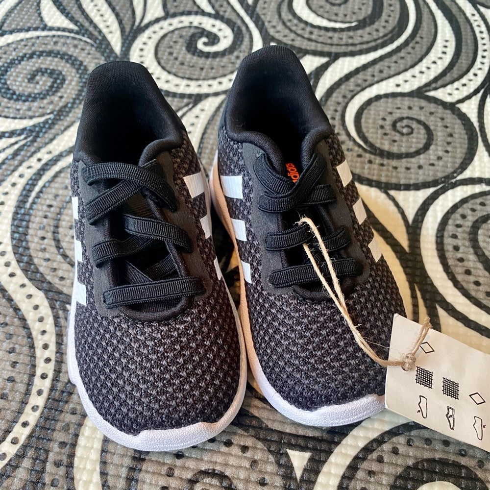 NWT Adidas Racer TR 2.01 Sneaker